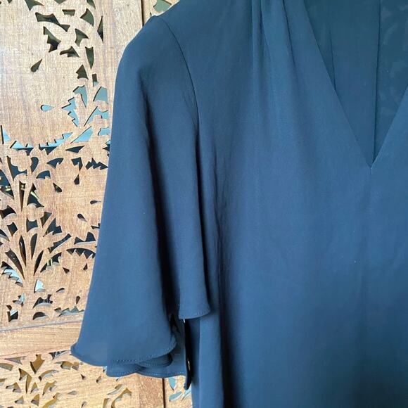 Elie Tahari black light weight chiffon Geraldine flutter sleeve blouse top M - Picture 4 of 11